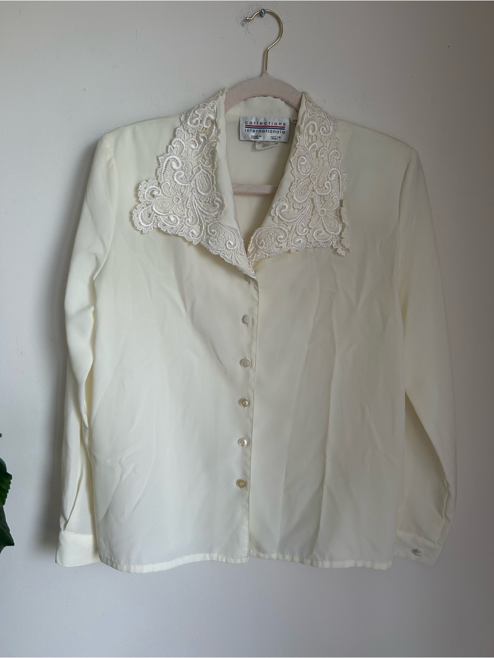 Cream Lace Collar Button-Up Blouse